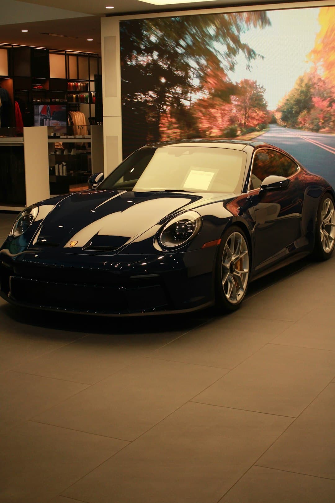 Esportivos e supercarros exclusivos